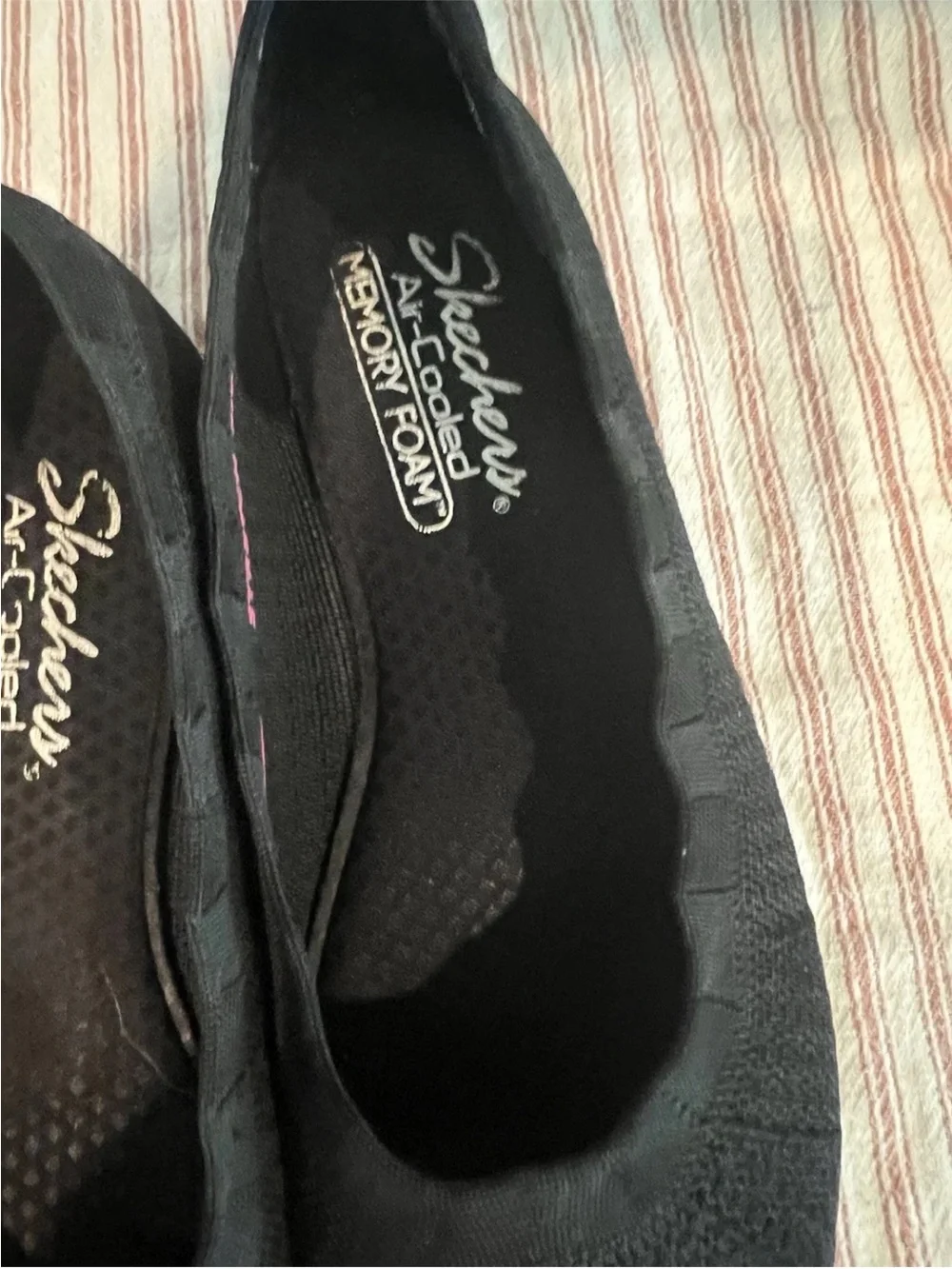 Skechers Black Knit Slip-On Ballet Flats 8.5 - Picture 4 of 5